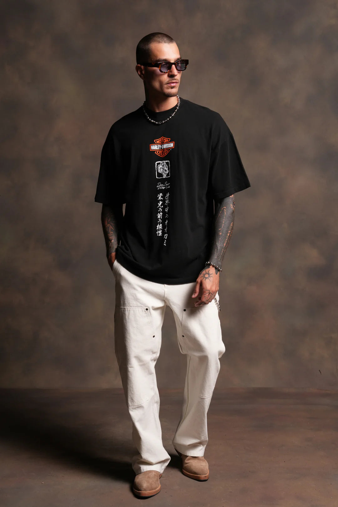 WLVS CODE SIDE-BY-SIDE SERIES PREMIUM TEE IN BLACK