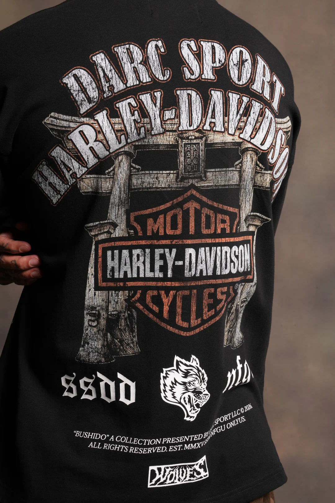 MORI BLOSSOM PREMIUM TEE IN BLACK
