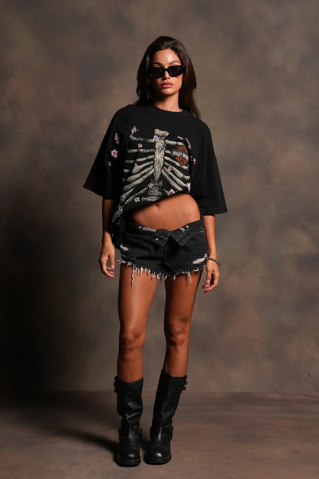 MORI BLOSSOM PREMIUM TEE IN BLACK
