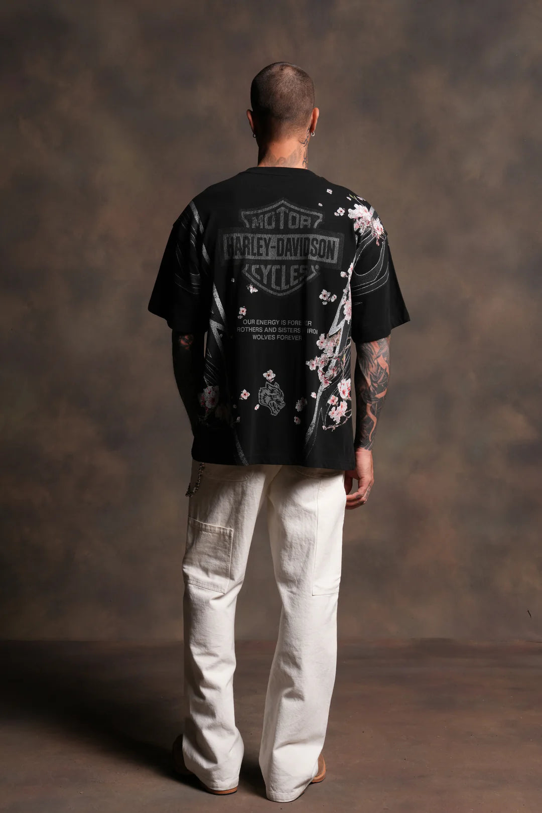 IRON SAKURA PREMIUM TEE IN BLACK
