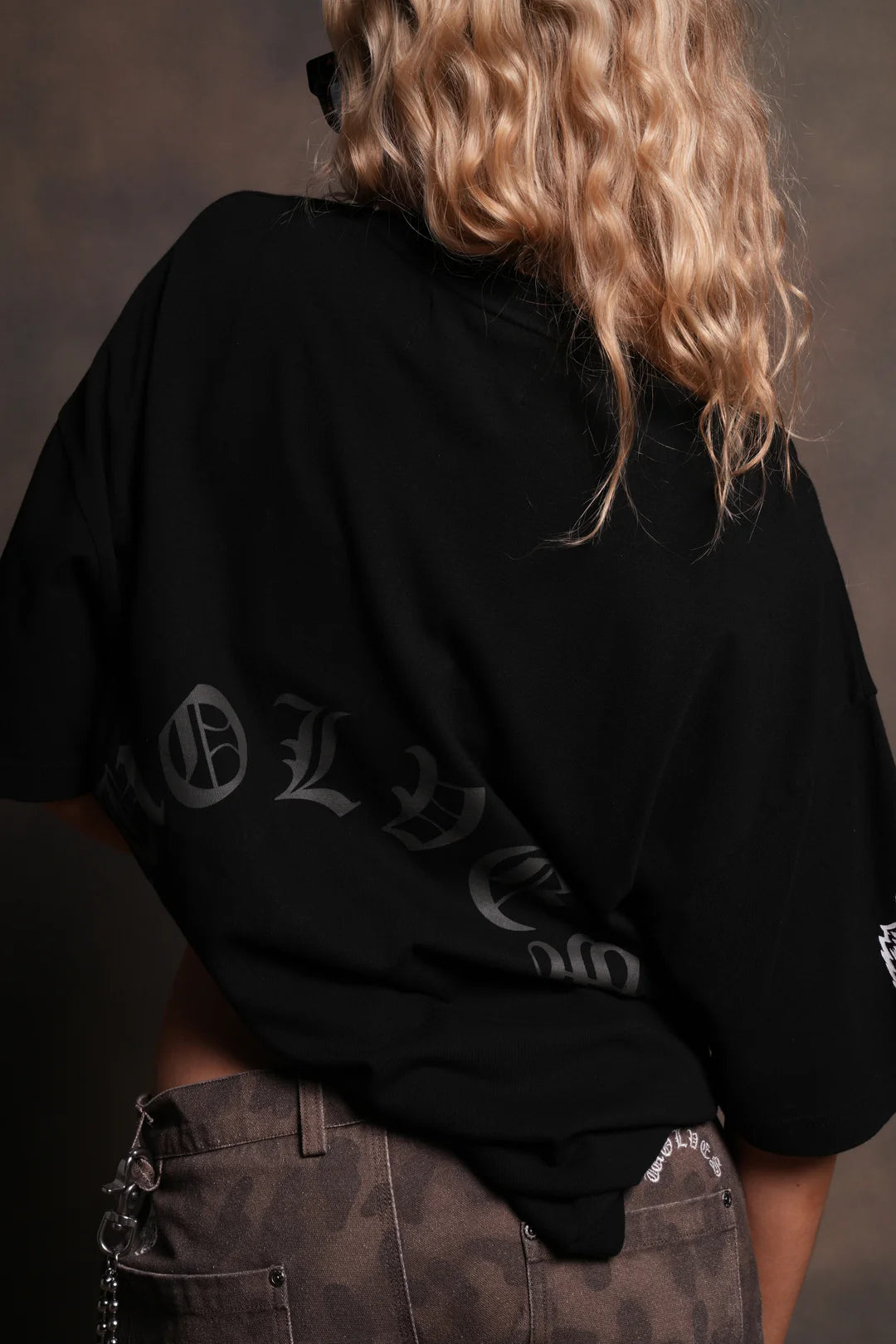 OUR CLUBS "PREMIUM" OVERSIZED TEE IN BLACK/BLACK