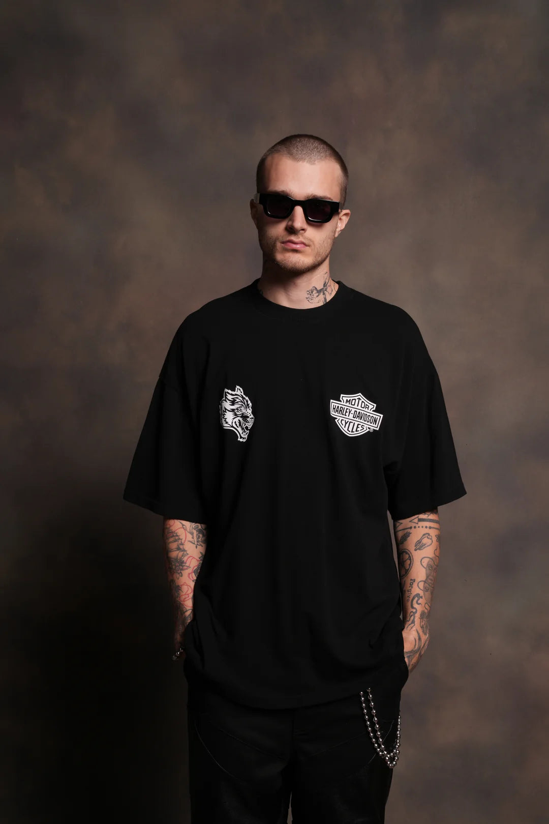 HARLEY-DAVIDSON WOLVES "PREMIUM" OVERSIZED TEE IN BLACK