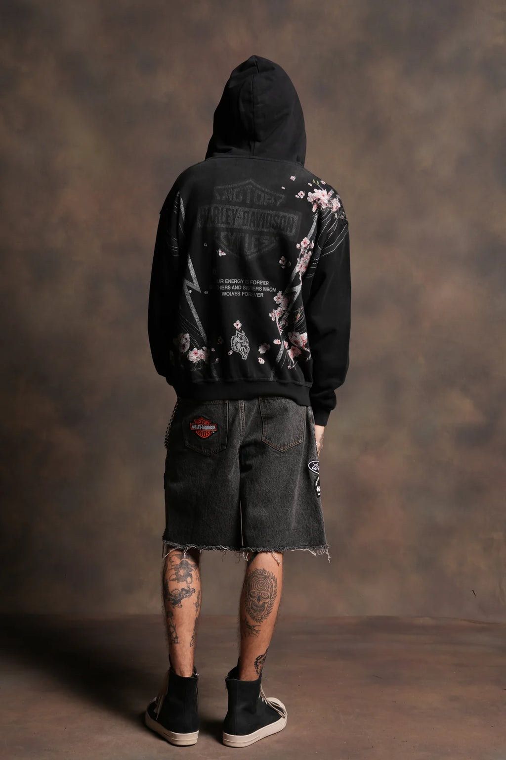 IRON SAKURA GRUNGE MOATIS ZIP HOODIE IN BLACK DRIFT WASH