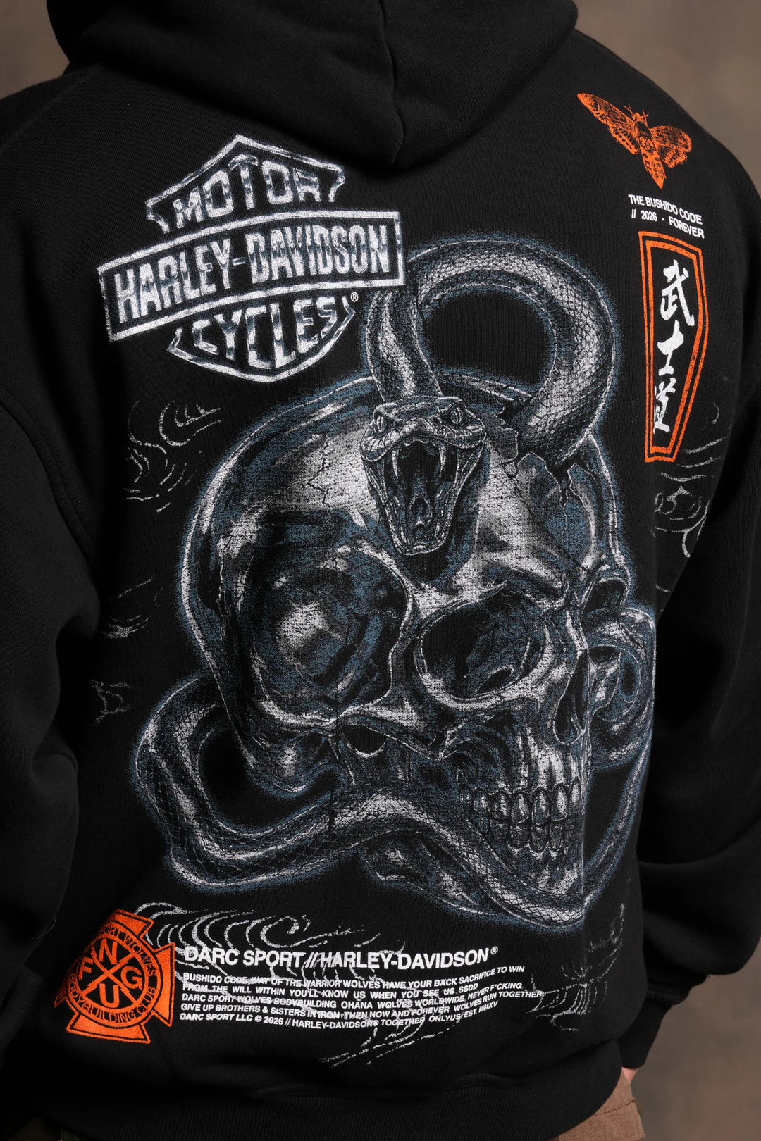 SKULLS & STEEL BISHOP HOODIE IN BLACK