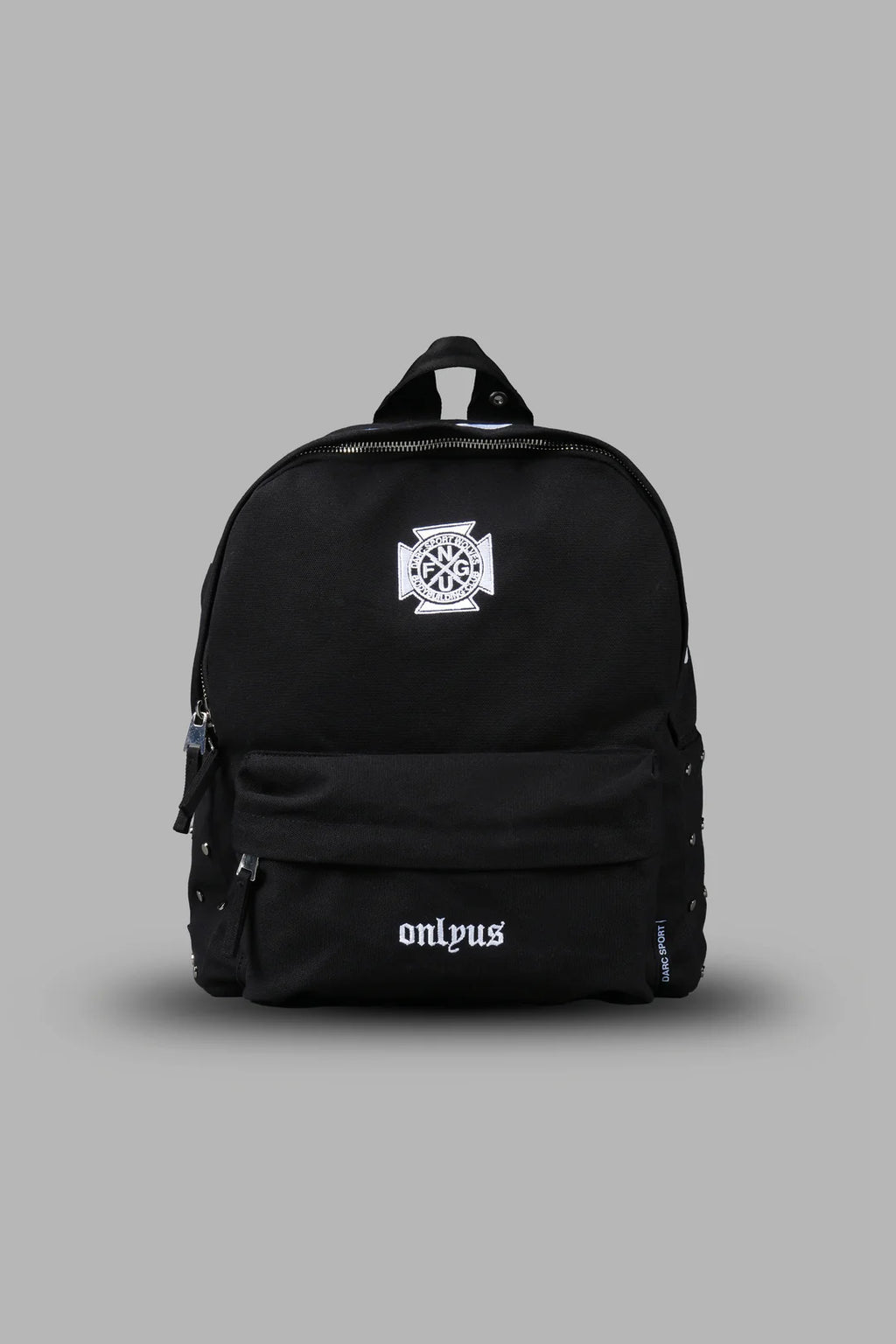 WOLVES CHOPPER EVERYDAY BACKPACK IN BLACK