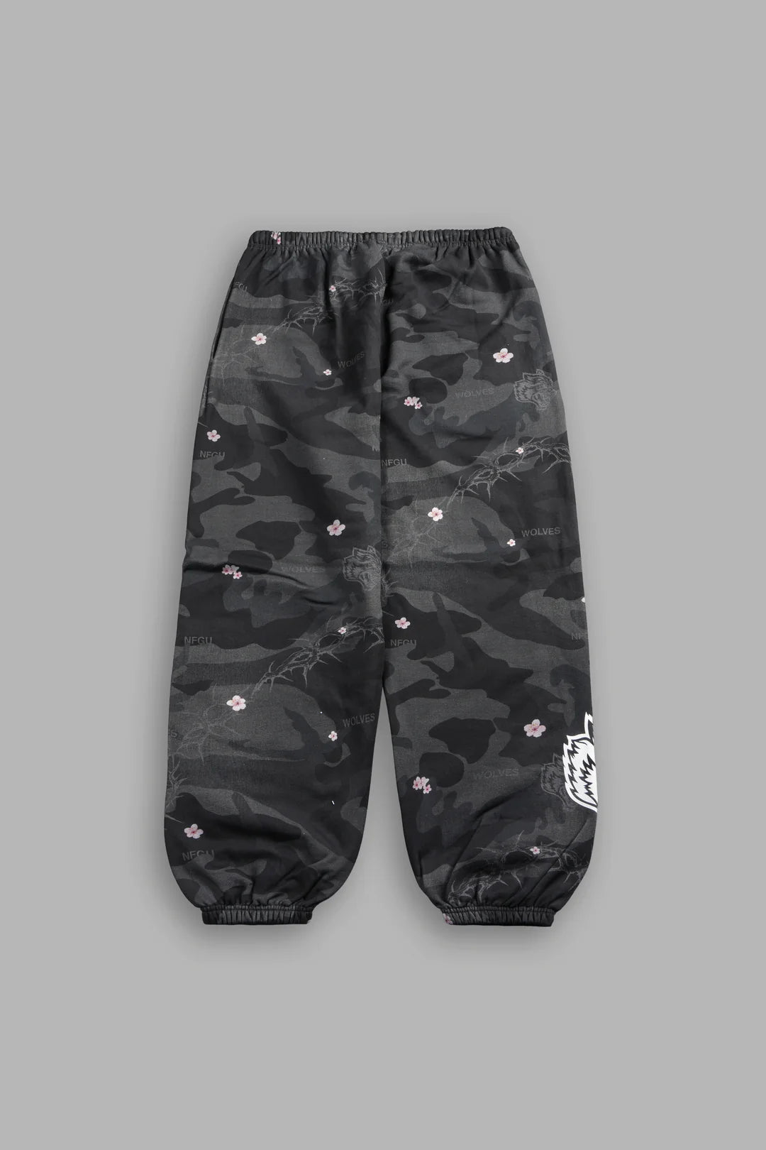 WOLF CHOPPER LIGHTWEIGHT LOUNGER SWEAT PANTS IN WARRIOR IN A GARDEN BLACK CAMO