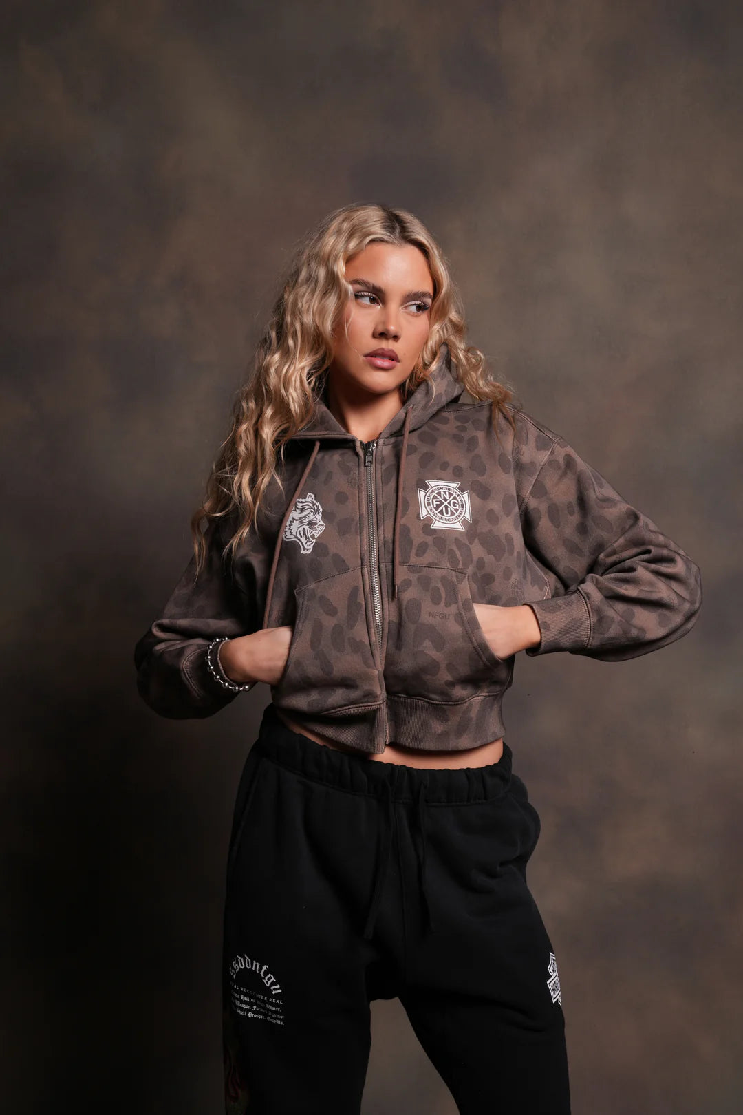 WOLF IRON CROSS "SAGE" CROPPED ZIP HOODIE IN CELERITAS MORTE