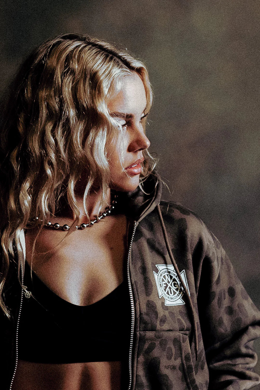WOLF IRON CROSS "SAGE" CROPPED ZIP HOODIE IN CELERITAS MORTE