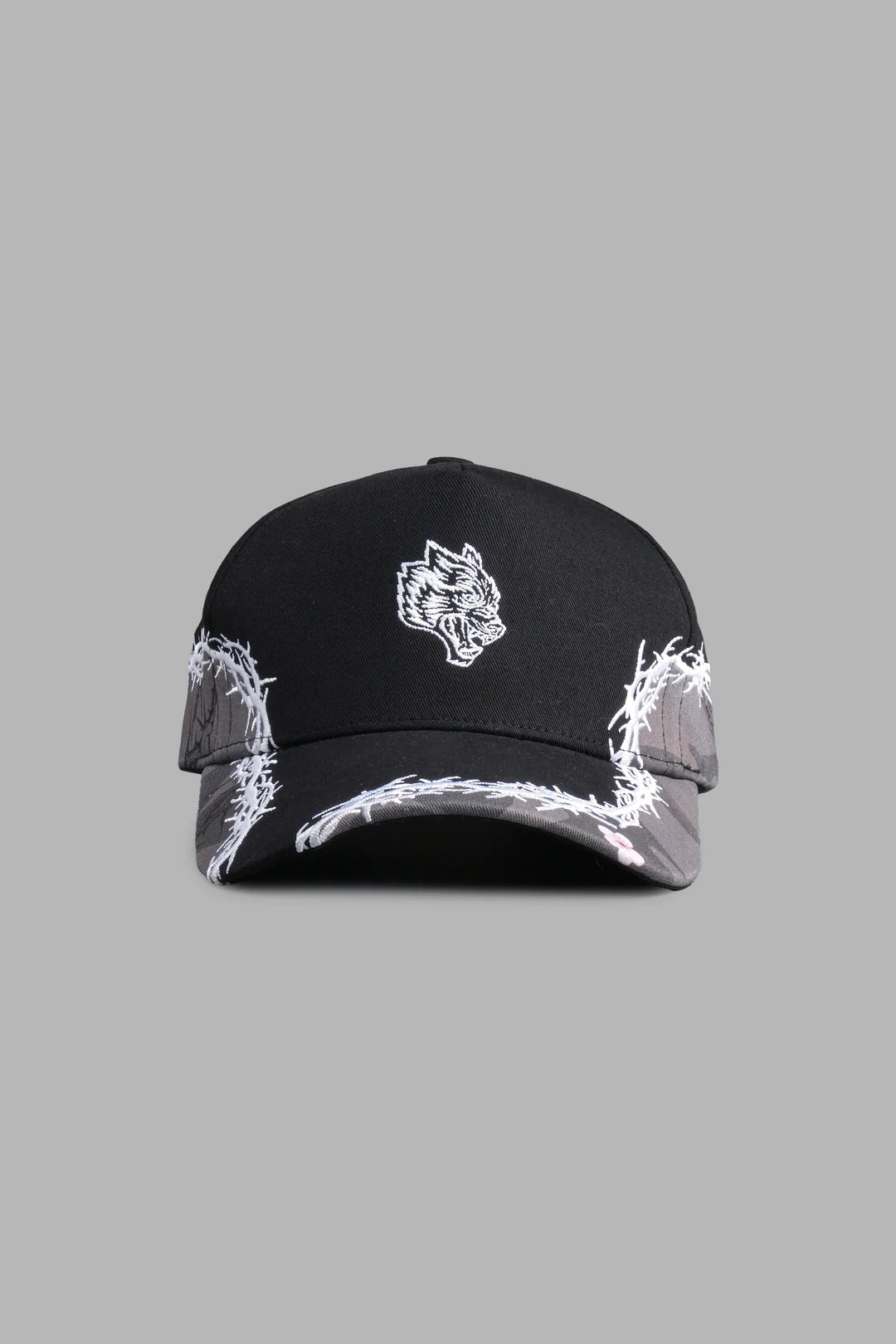 SCORCHED THORNS 5 PANEL HAT IN BLACK/BLOSSOM WOODLAND CAMO