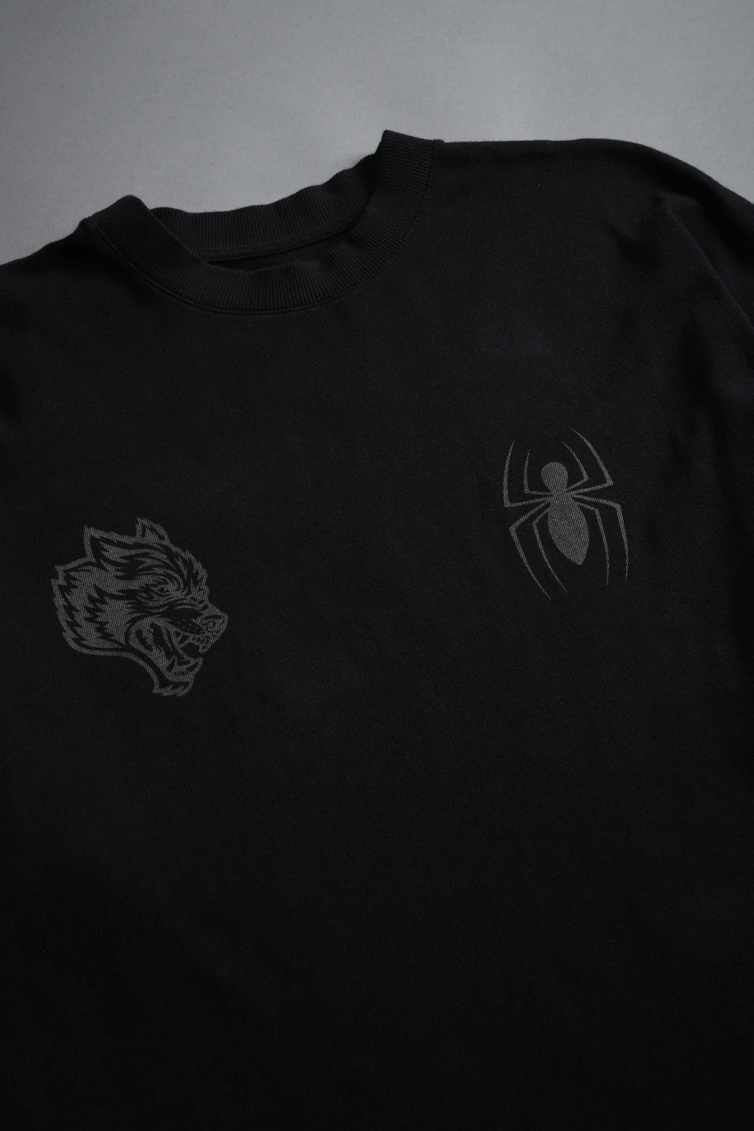NIGHT SPIDER SIDE-BY-SIDE SERIES PREMIUM OVERSIZED TEE IN BLACK