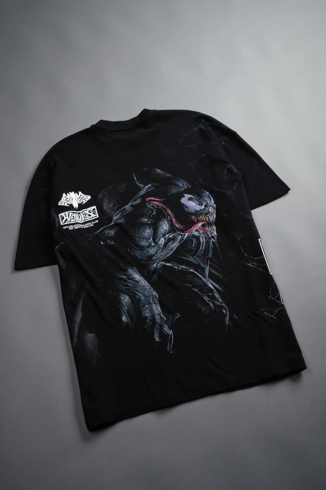VENOMOUS SIDE-BY-SIDE SERIES PREMIUM OVERSIZED TEE IN BLACK