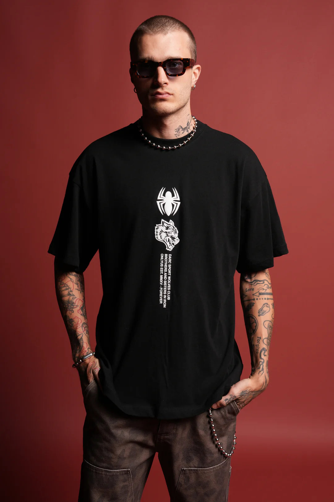 DARK SYMBIOTE PREMIUM OVERSIZED TEE IN BLACK