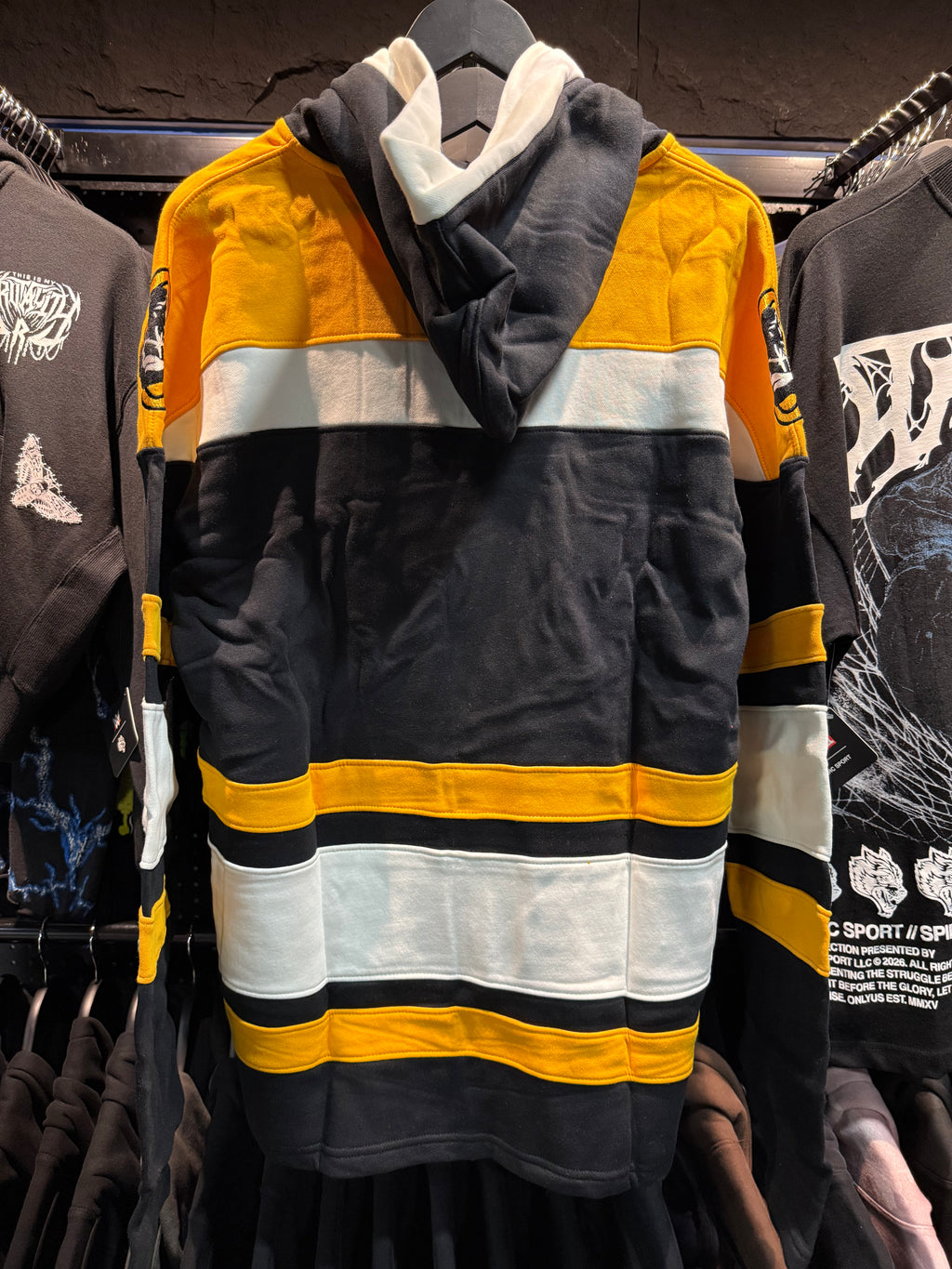 OLYMPIA MENS HOCKEY JERSEY BLACK/GOLD